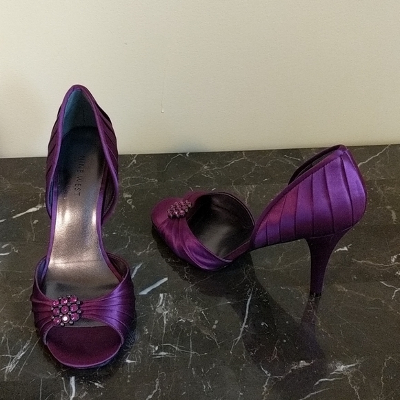 Purple satin heels - Picture 3 of 6